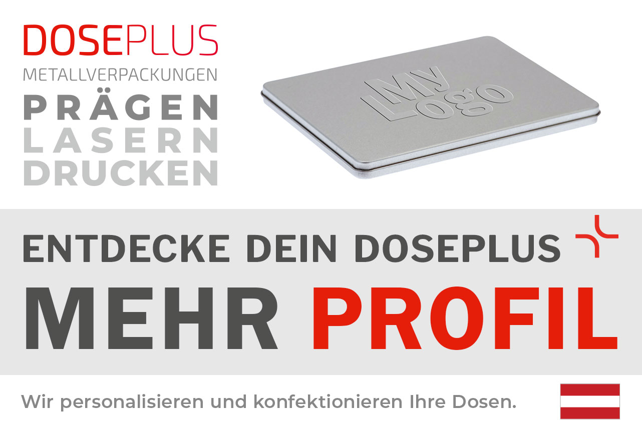 Doseplus A6 Metalldose – Bannertext: Entdecke dein Doseplus, mehr Profil. Rechteckige silberne A6-Dose aus Metall mit Prägung, ideal für individuelle Produktverpackungen und Werbegeschenke.