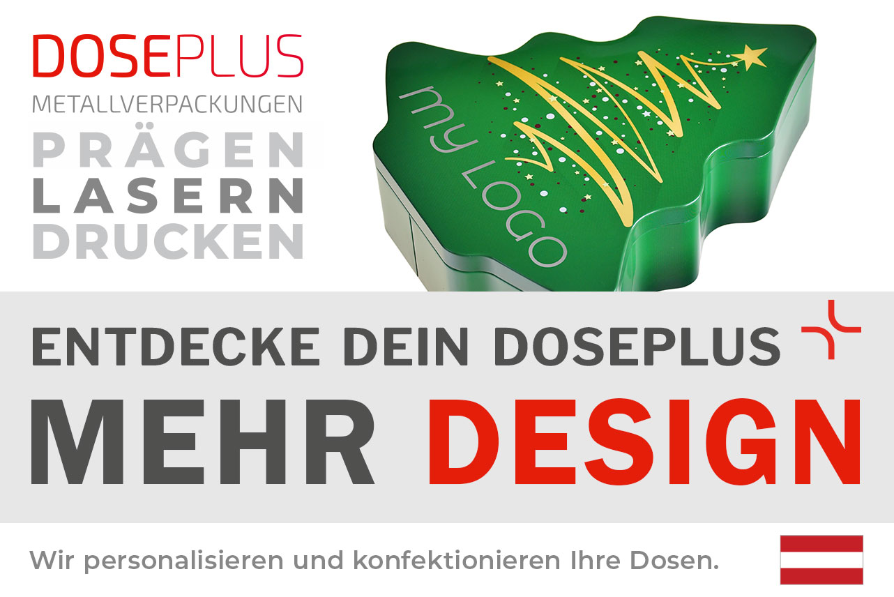 Grüne Weihnachtsbaum-Metalldose WD 050 mit Lasergravur von Doseplus – Bannertext: Entdecke dein Doseplus – Mehr Design. Festliche Keksdose in Tannenbaumform zur individuellen Produktveredelung.